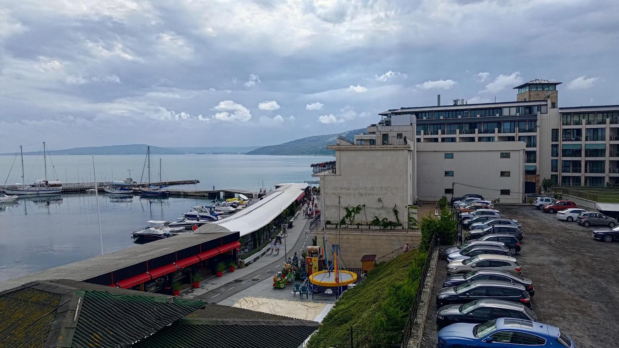 Lotos Hotel 巴尔奇克 外观 照片