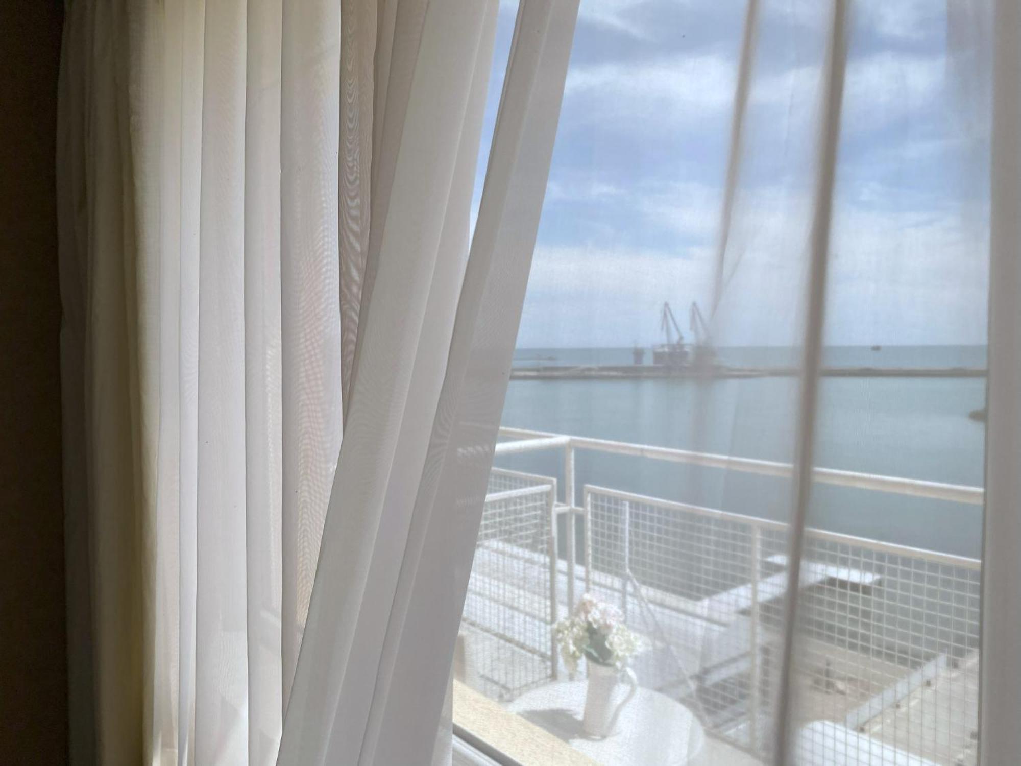 Lotos Hotel 巴尔奇克 外观 照片