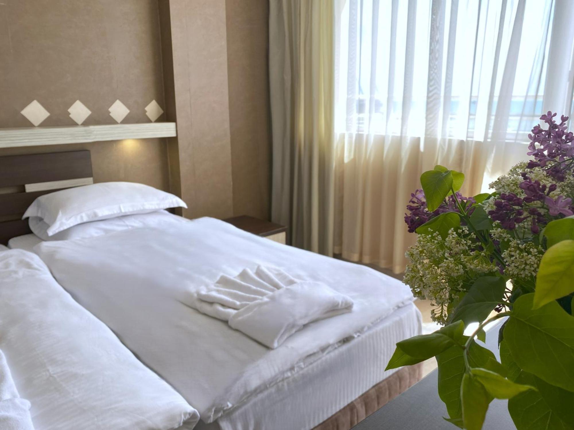 Lotos Hotel 巴尔奇克 外观 照片